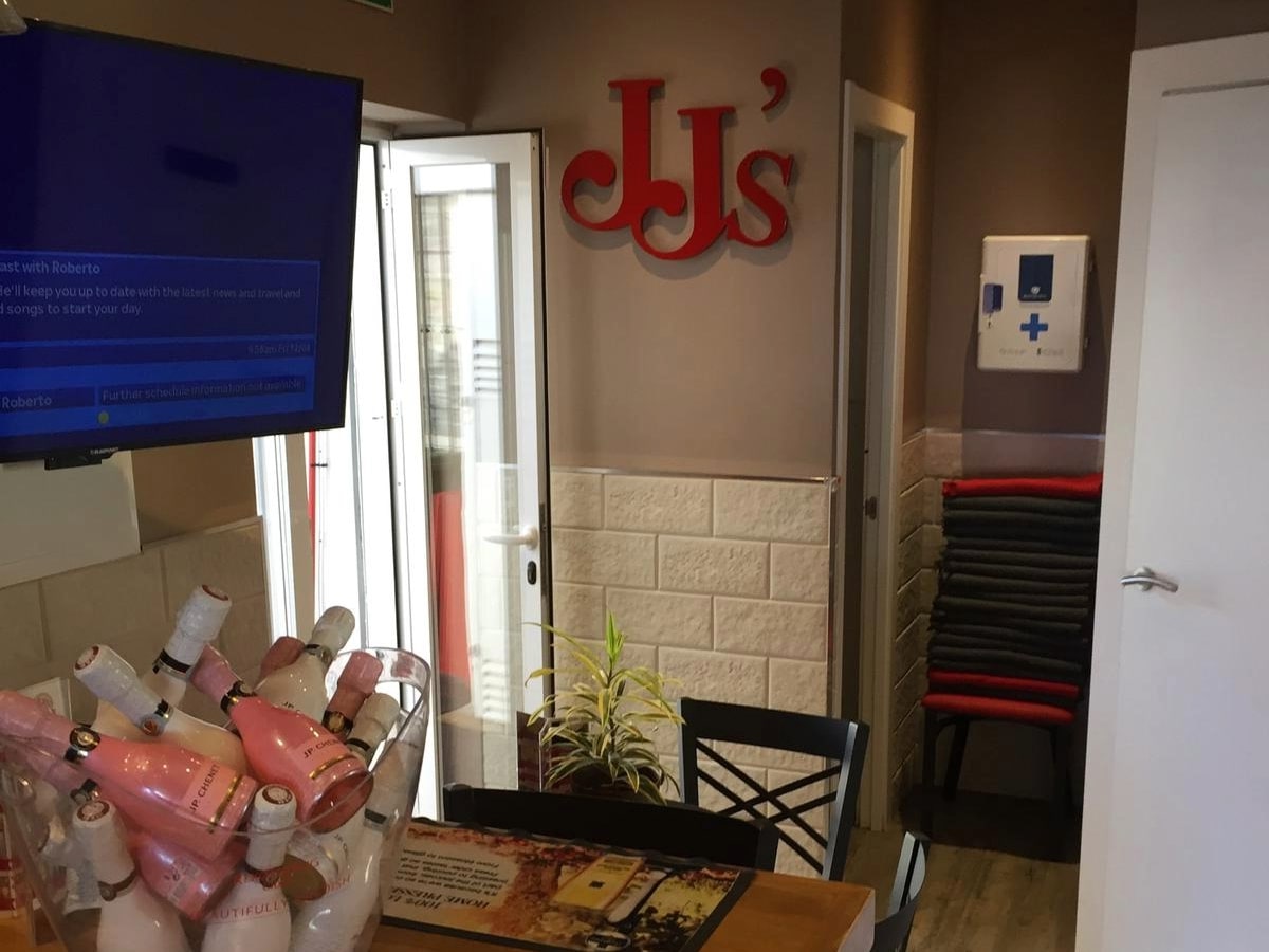 JJ's Bar